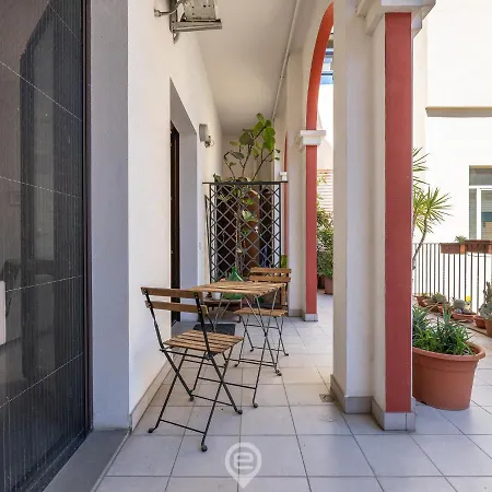 The Bright Apartamento Cagliari
